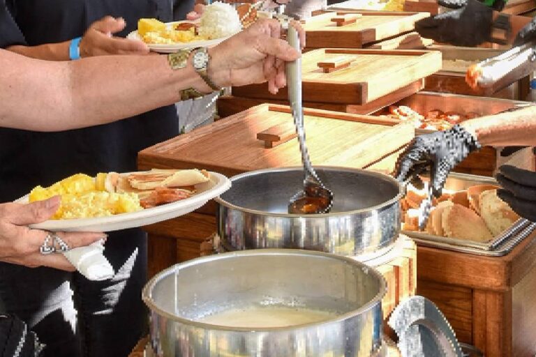 Pancake breakfast at Maui Agfest